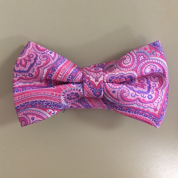 Design bow tie - Picture 1 of 1